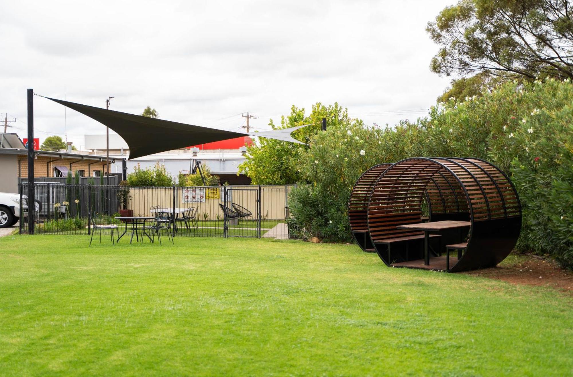 罗宾法勒大桥汽车旅馆 Robinvale 外观 照片